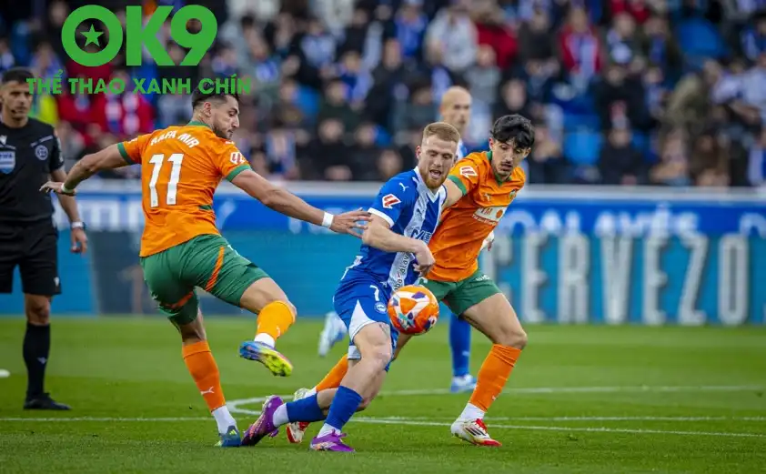 Alaves quyết giành chiến thắng trong cuộc tiếp đón Valencia. (Ảnh: Internet) Alaves quyết giành chiến thắng trong cuộc tiếp đón Valencia. (Ảnh: Internet)